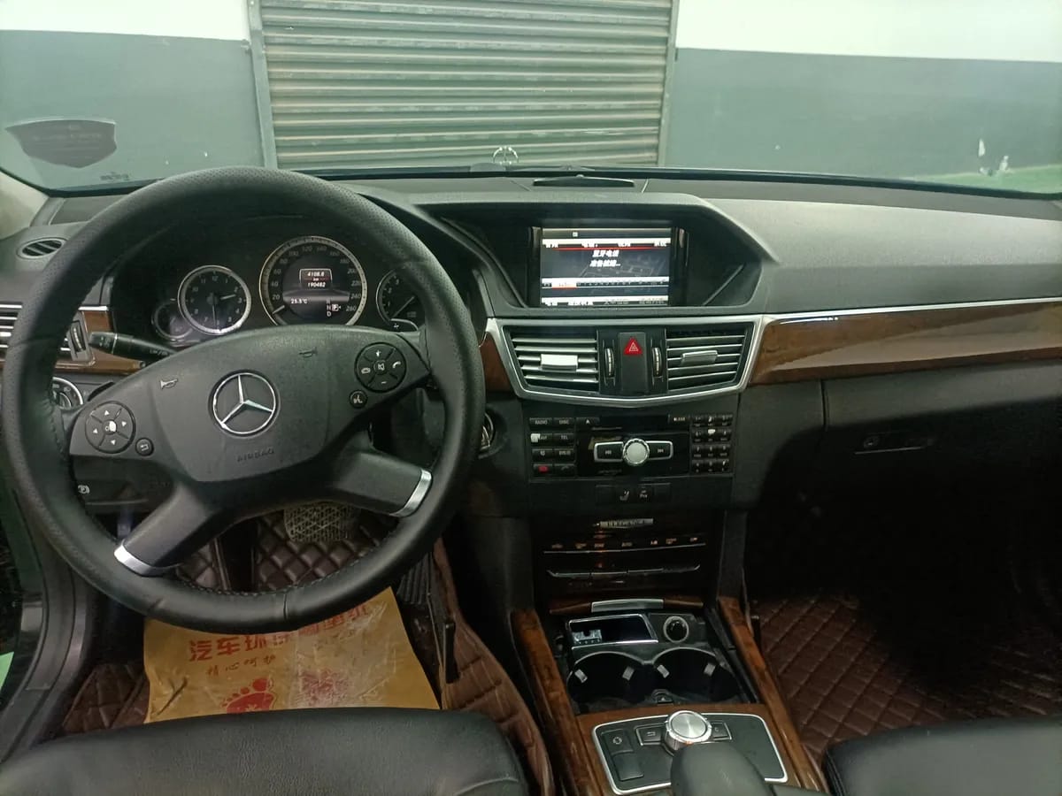 Mercedes-Benz E 2013 E 260 L CGI 6