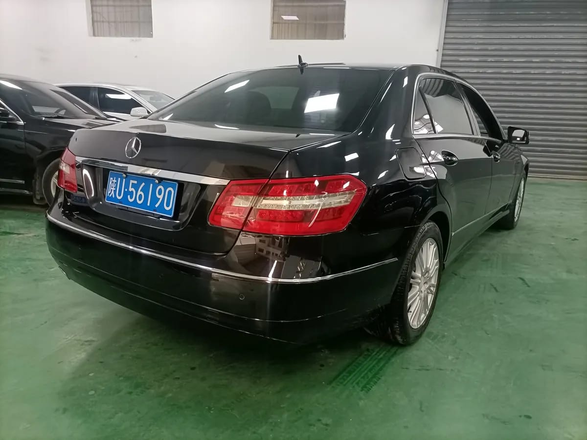 Mercedes-Benz E 2013 E 260 L CGI 10