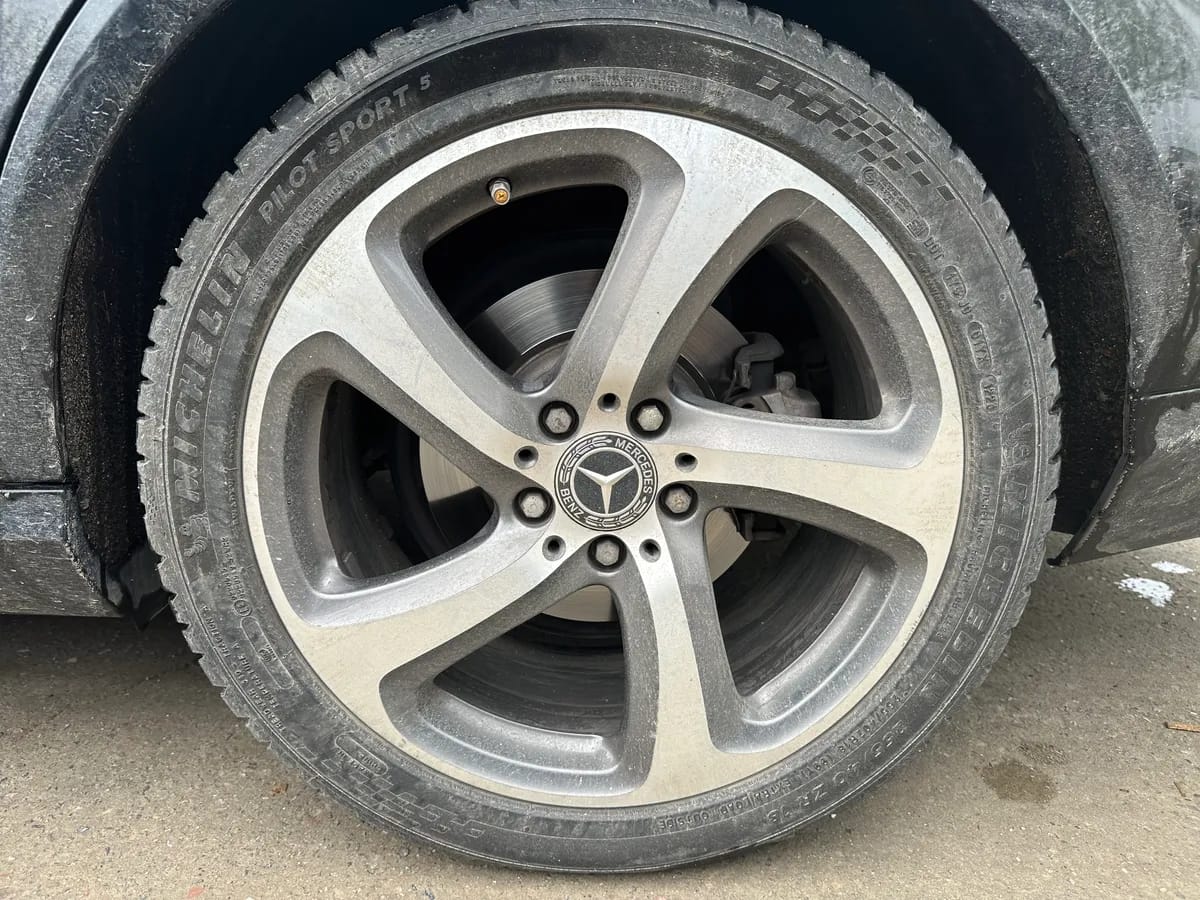 Mercedes-Benz E 2013 E 300 L 8
