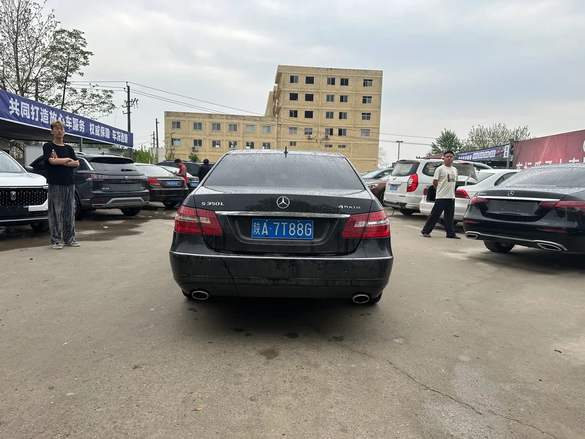 Mercedes-Benz E 2013 E 300 L 10