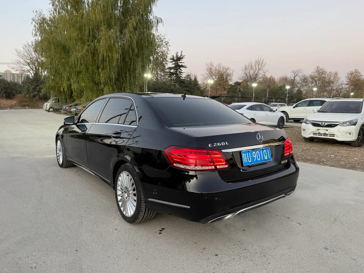 Mercedes-Benz E 2014 E 260 L 4