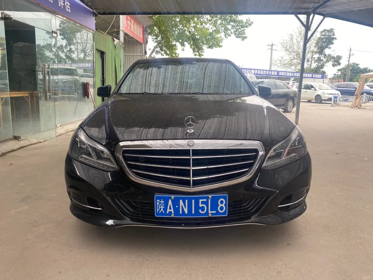 Mercedes-Benz E 2015 E 200 L 2