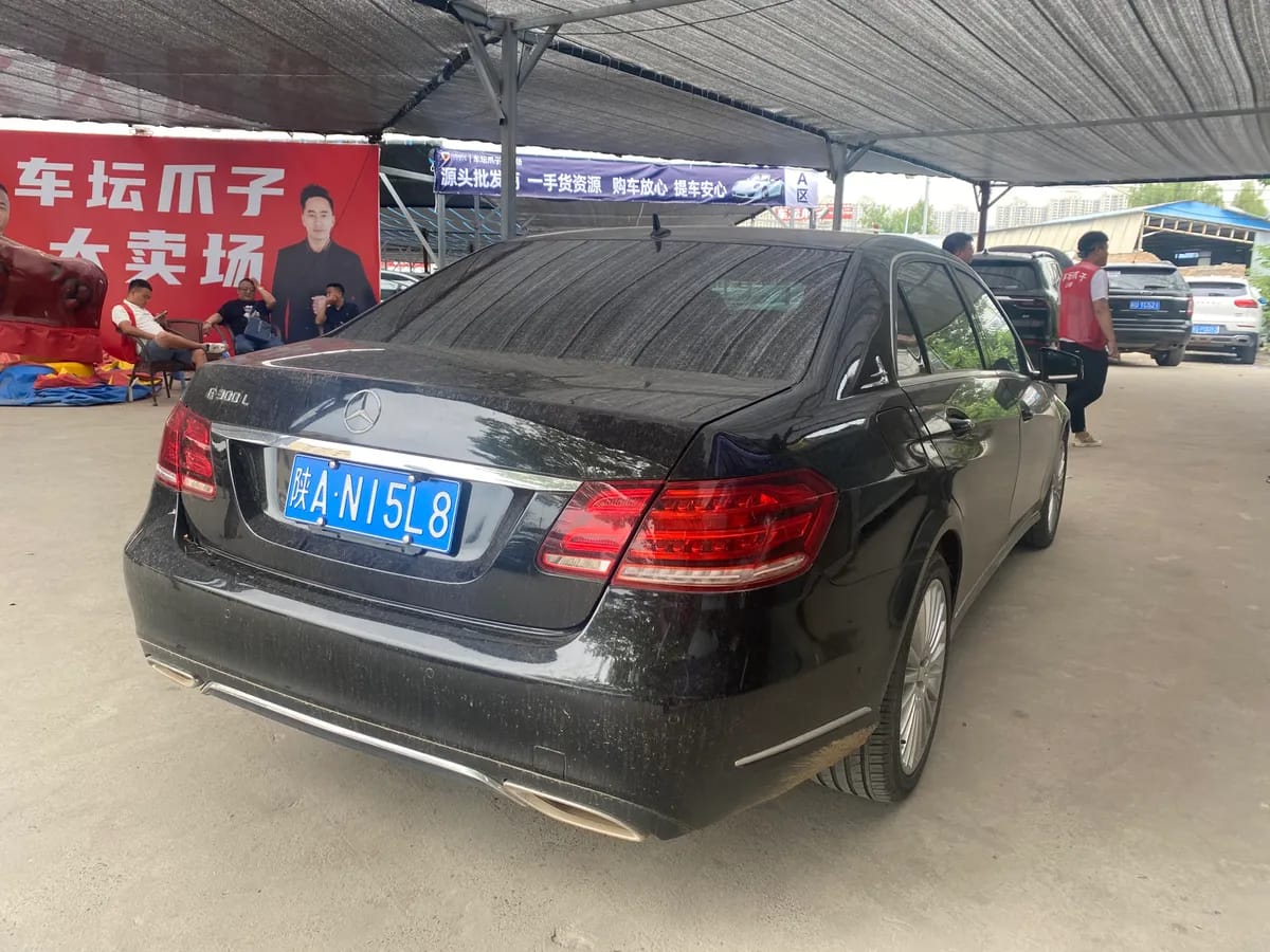 Mercedes-Benz E 2015 E 200 L 6