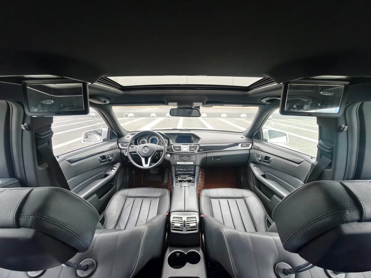Mercedes-Benz E 2015 E 200 L 6
