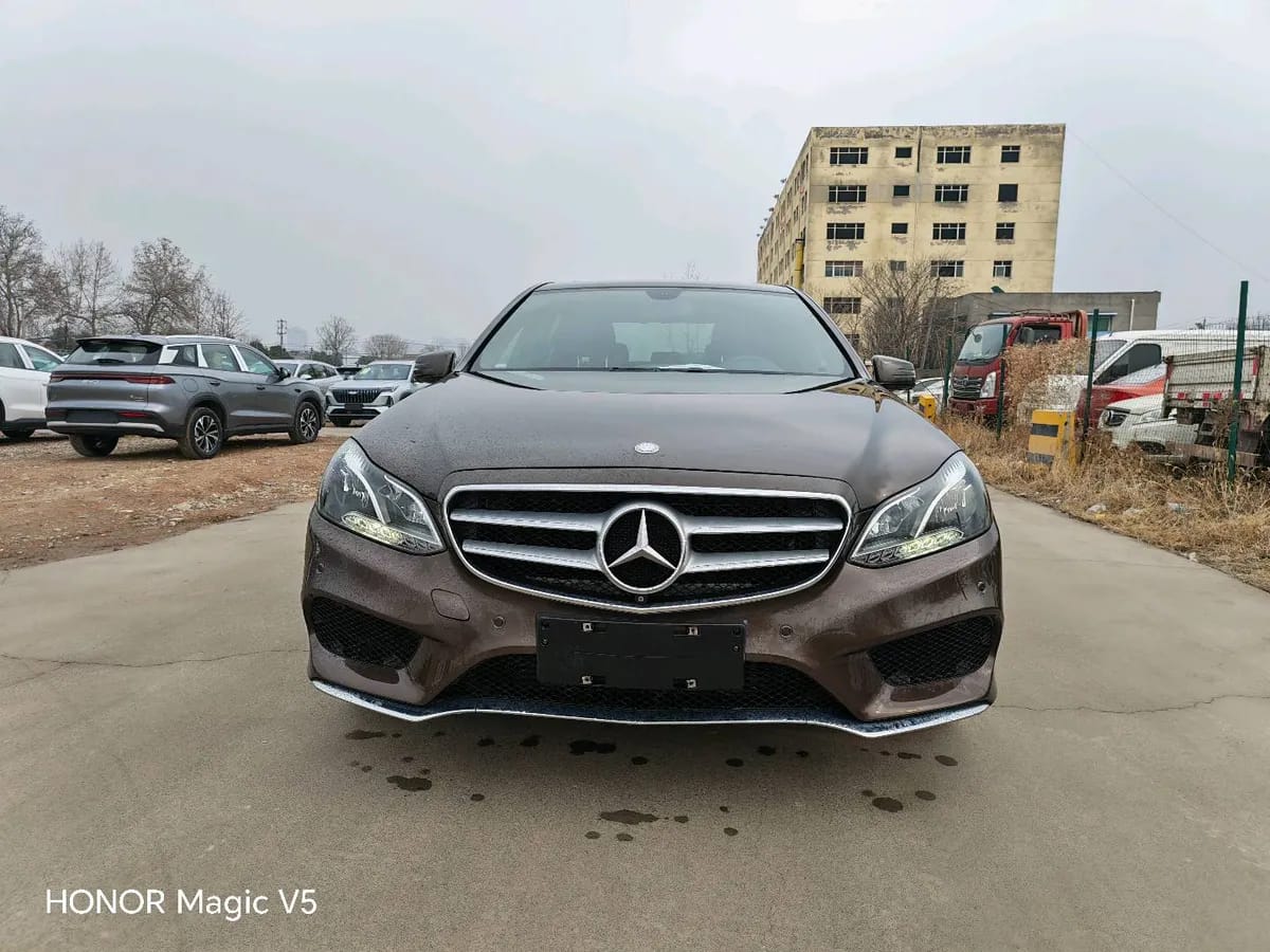 Mercedes-Benz E 2015 E 260 L 2