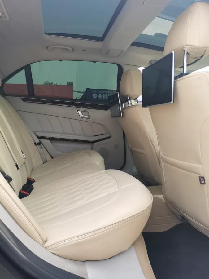 Mercedes-Benz E 2015 E 320 L 4MATIC 7