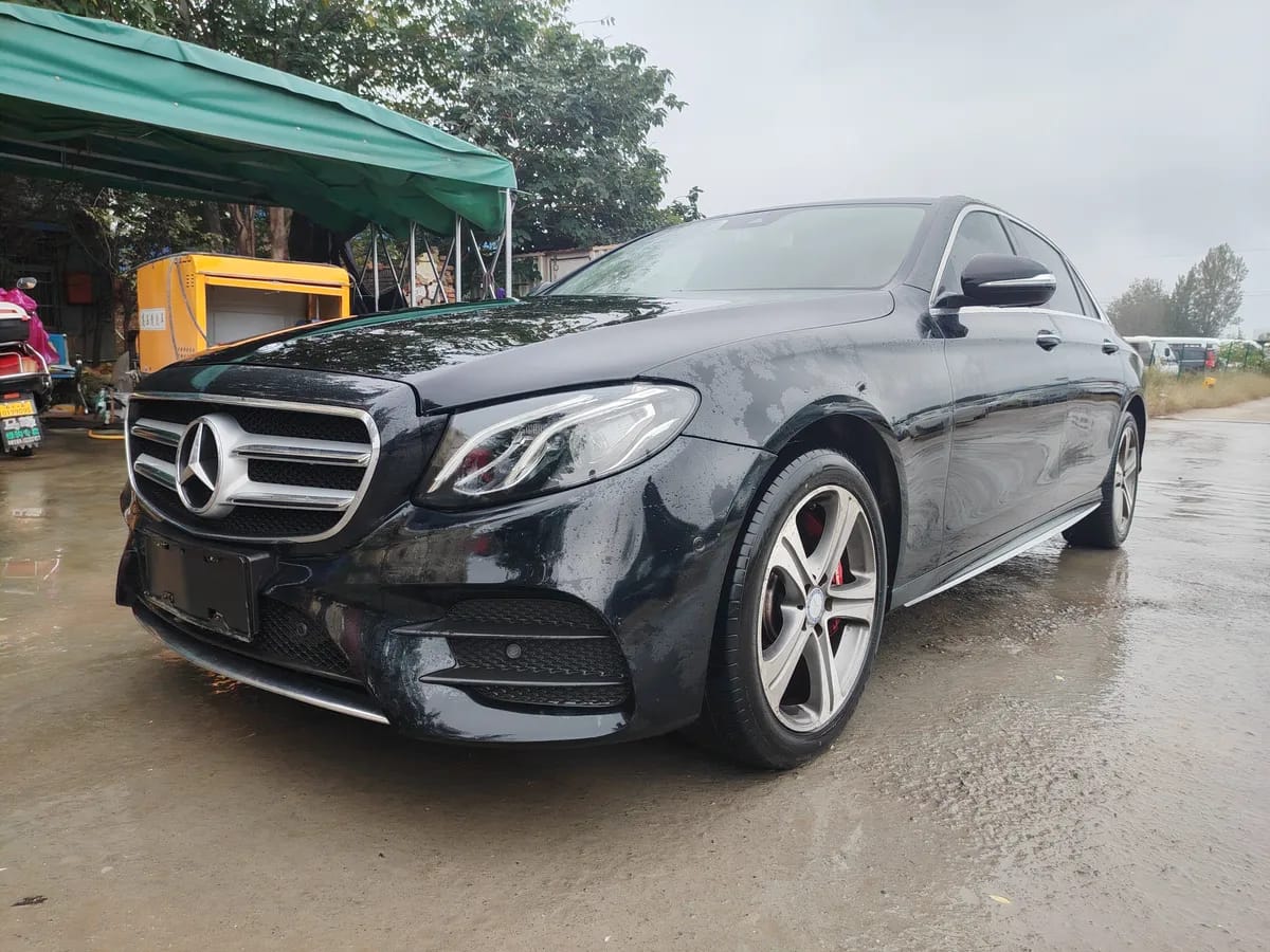 Mercedes-Benz E 2016 E 200 L 6
