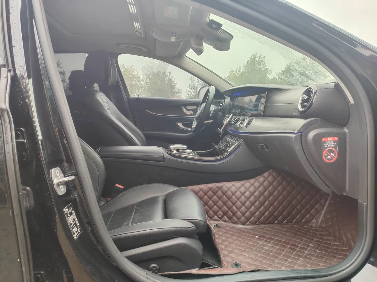 Mercedes-Benz E 2016 E 200 L 8