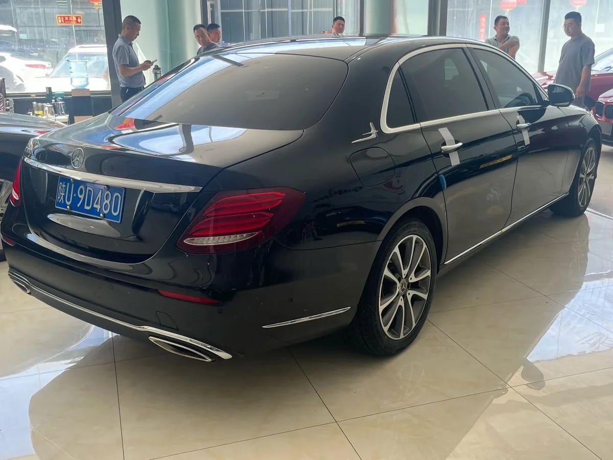 Mercedes-Benz E 2016 E 300 L 3