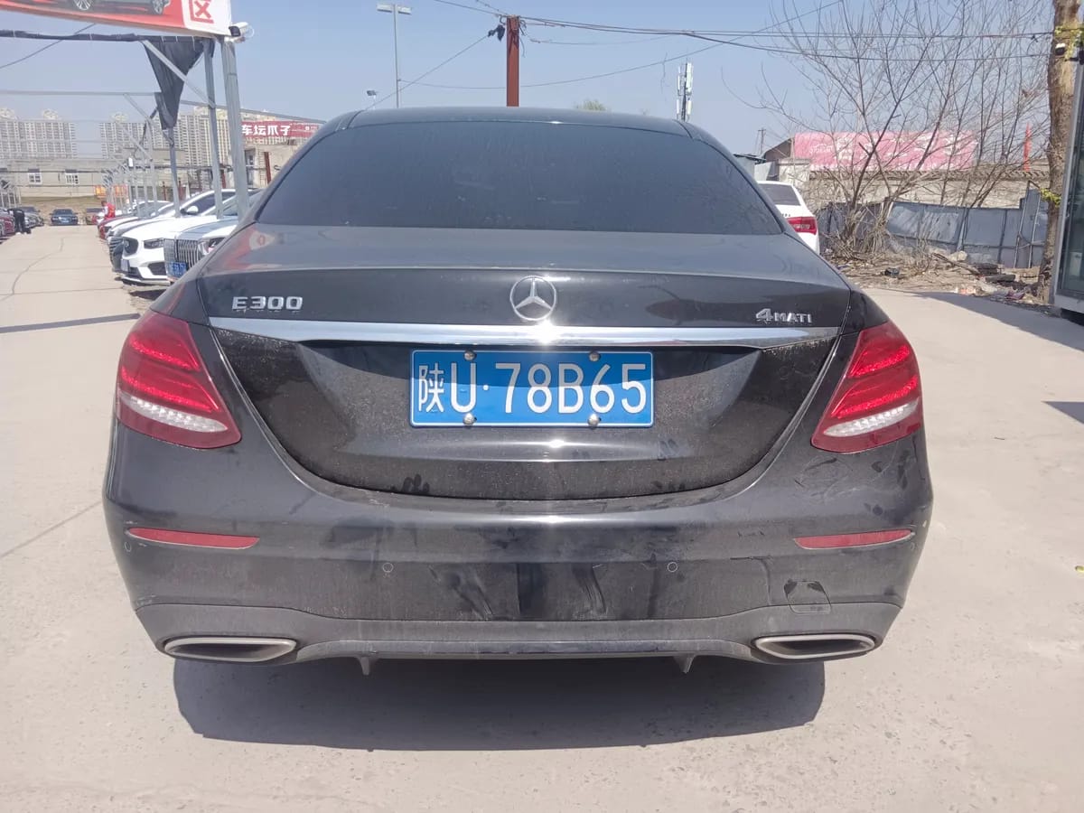 Mercedes-Benz E 2017 E 200 4MATIC 4