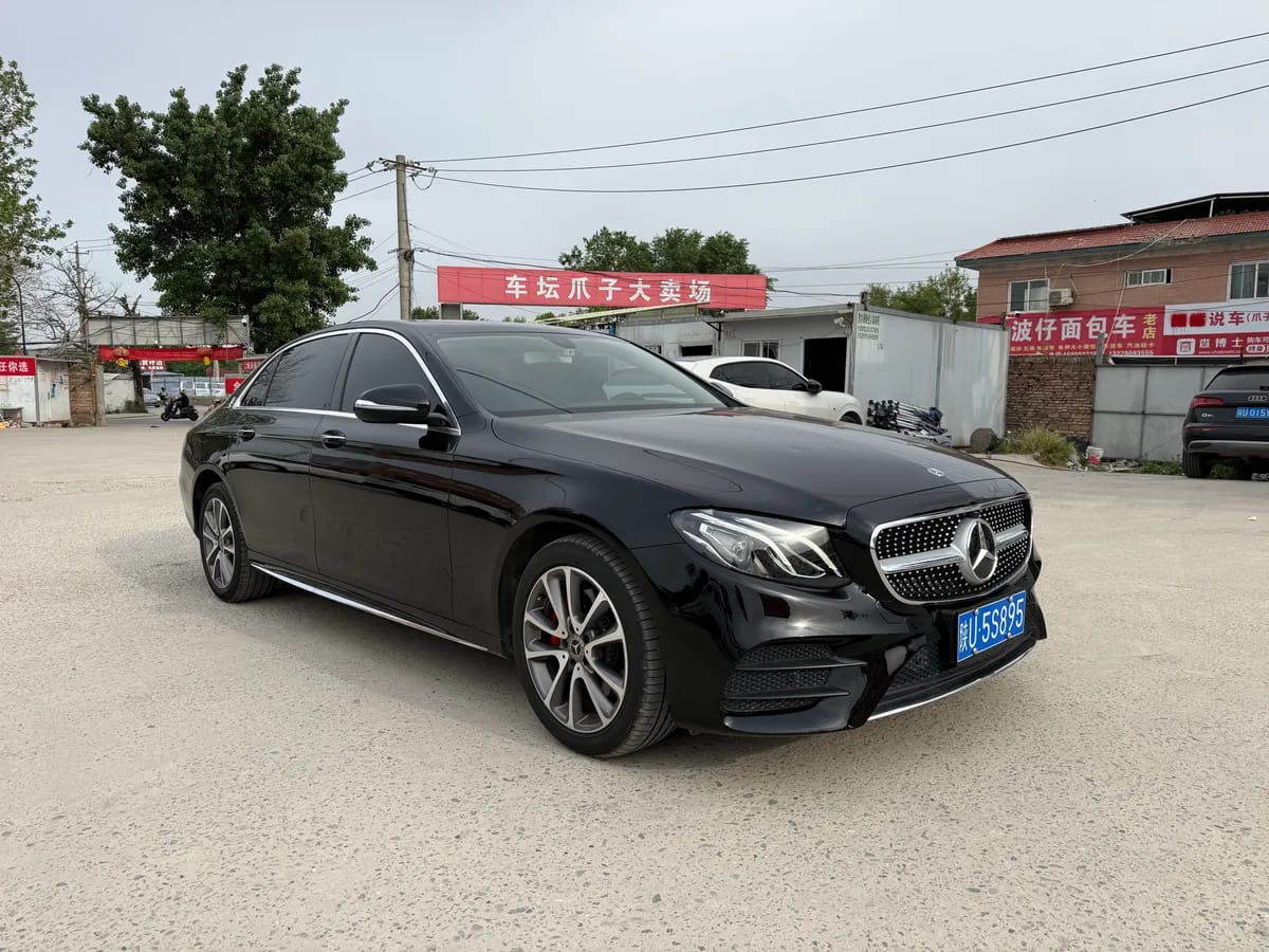 Mercedes-Benz E 2018 E 200 L 3