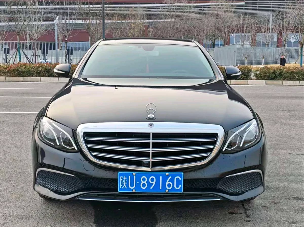 Mercedes-Benz E 2018 E 300 L