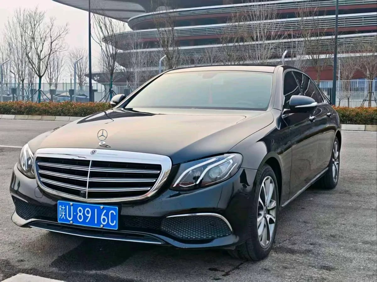 Mercedes-Benz E 2018 E 300 L 2