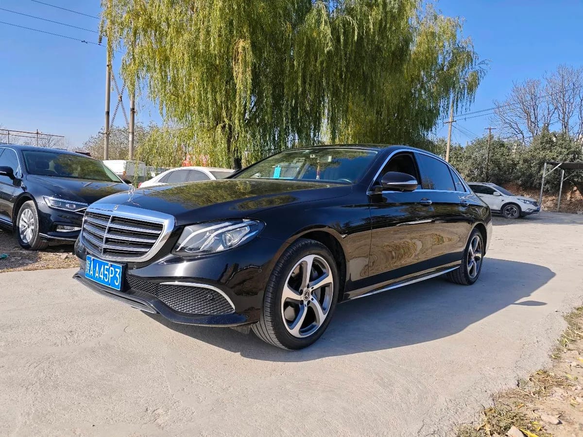Mercedes-Benz E 2019 E 300 L