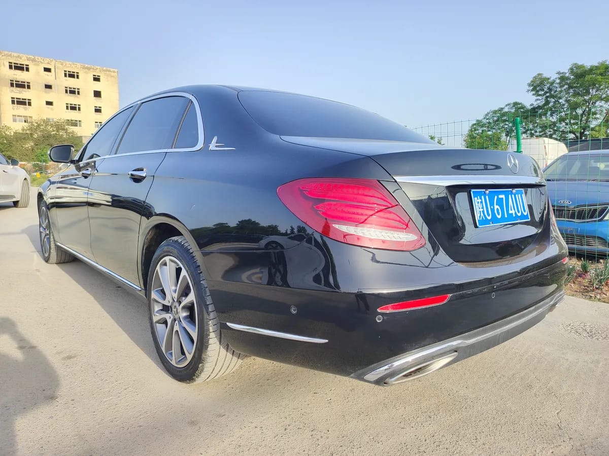 Mercedes-Benz E 2020 E 260 L 4MATIC 4