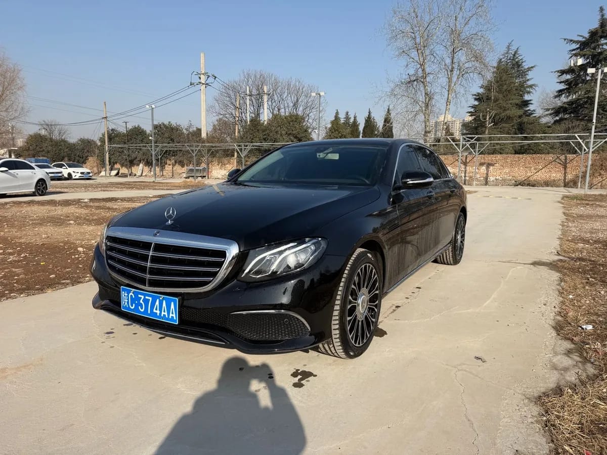 Mercedes-Benz E 2020 E 260 L