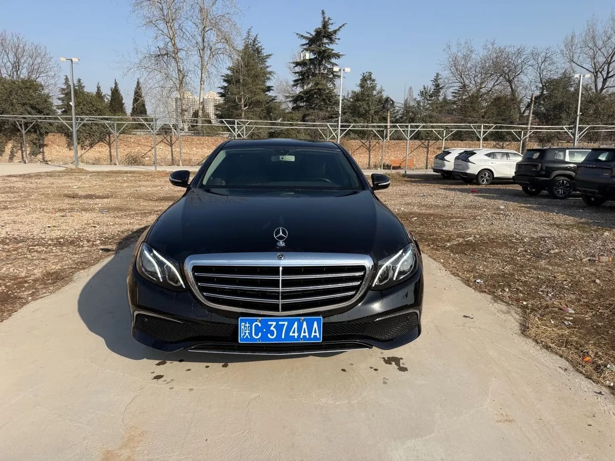 Mercedes-Benz E 2020 E 260 L 2
