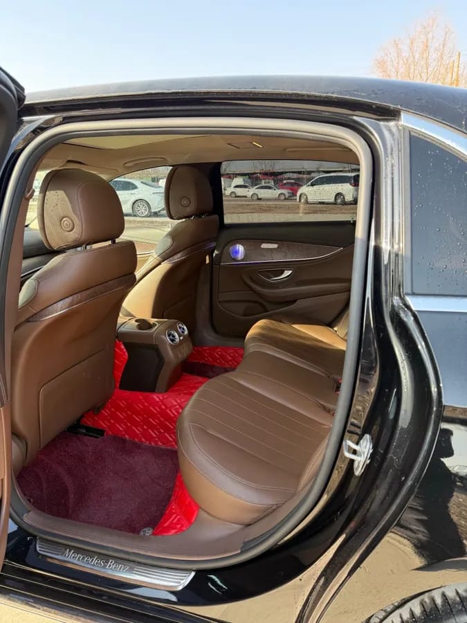 Mercedes-Benz E 2020 E 260 L 7