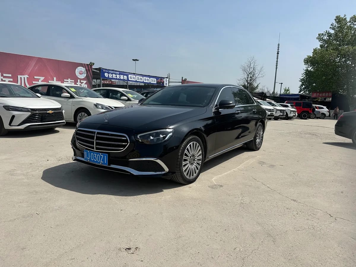 Mercedes-Benz E 2020 E 300 L 2