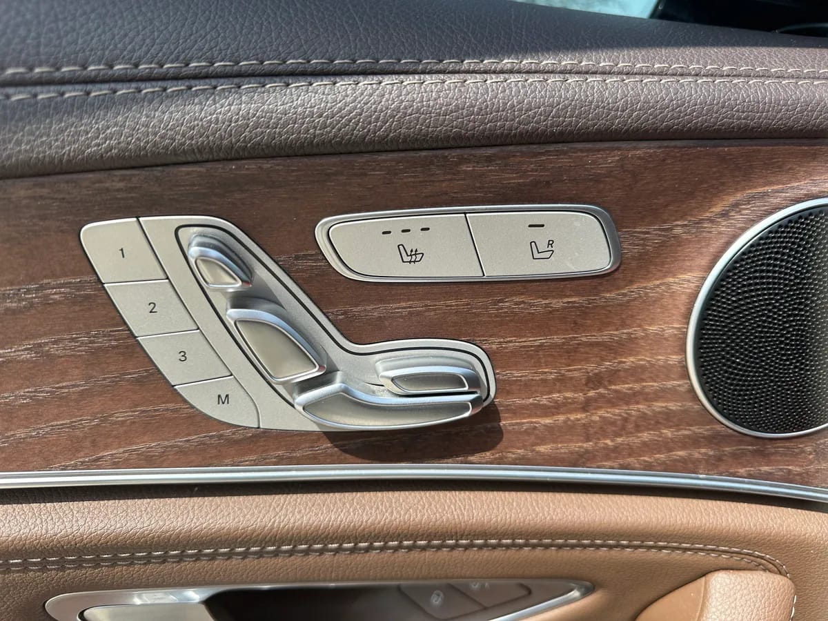 Mercedes-Benz E 2020 E 300 L 5
