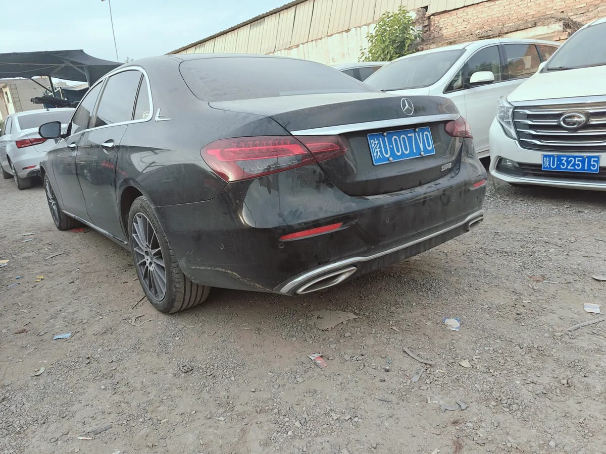 Mercedes-Benz E 2023 E 260 L 6