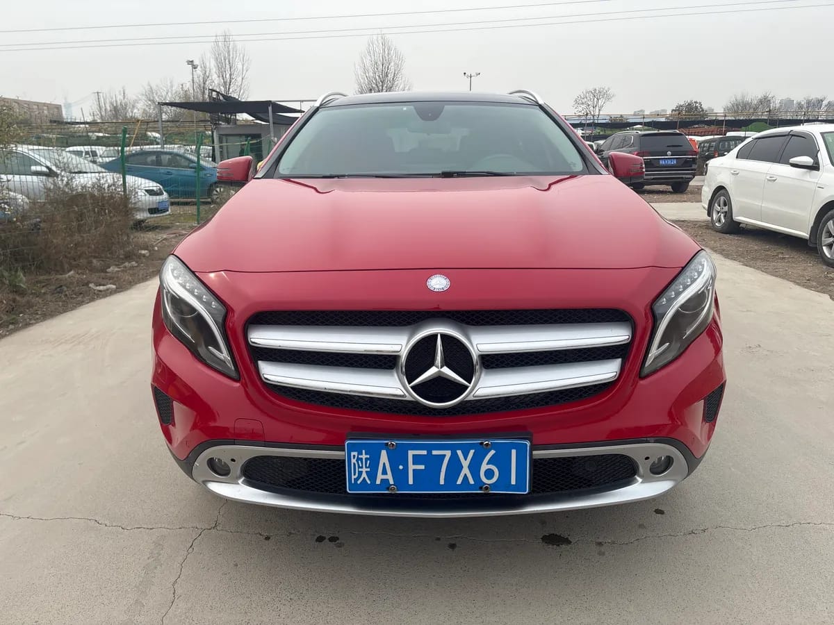 Mercedes-Benz GLA 2015 GLA 200 2