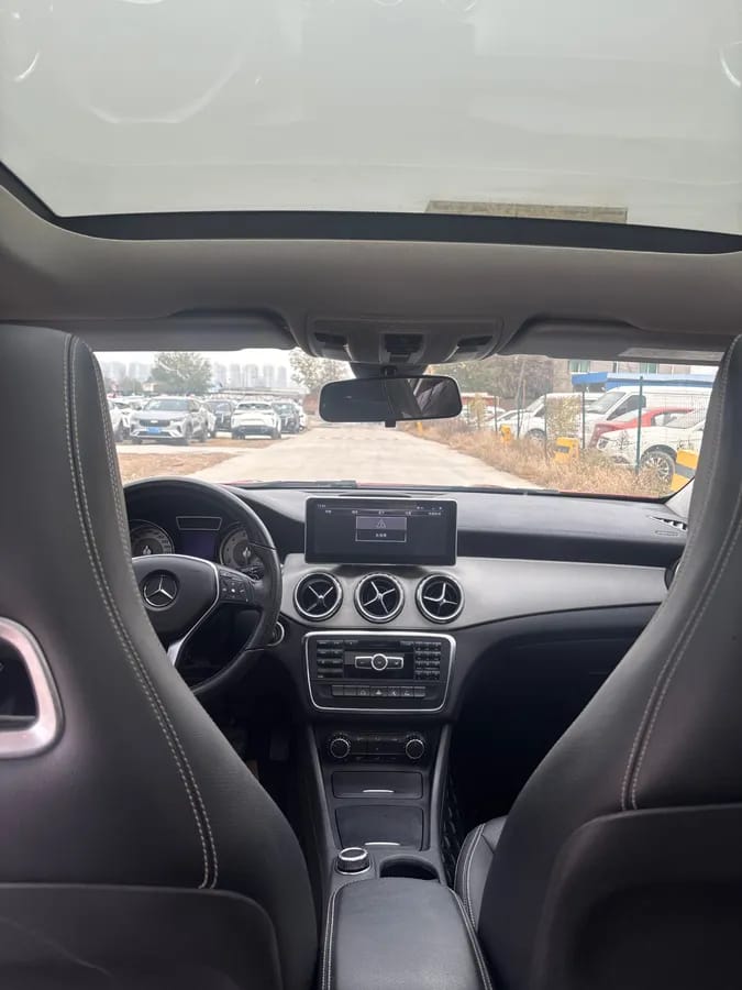 Mercedes-Benz GLA 2015 GLA 200 8