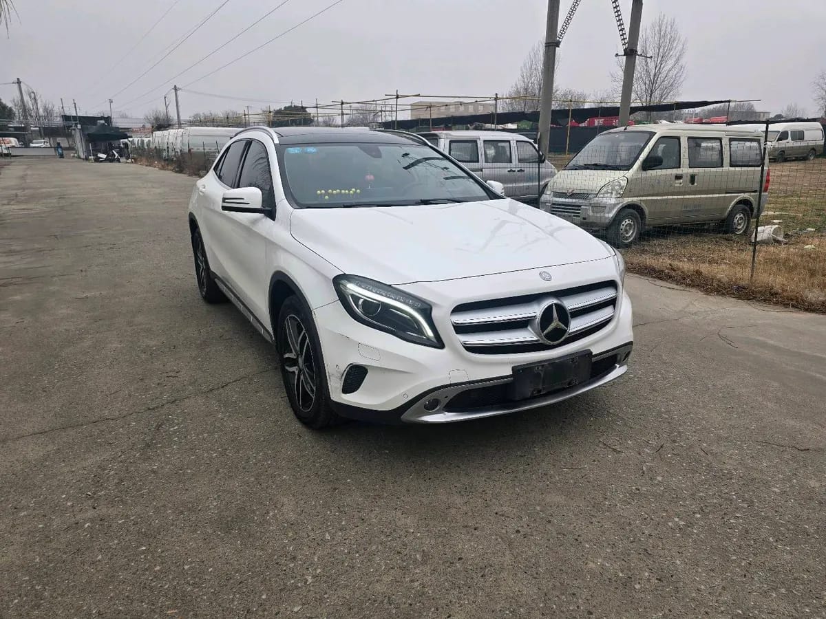 Mercedes-Benz GLA 2016 GLA 200 3