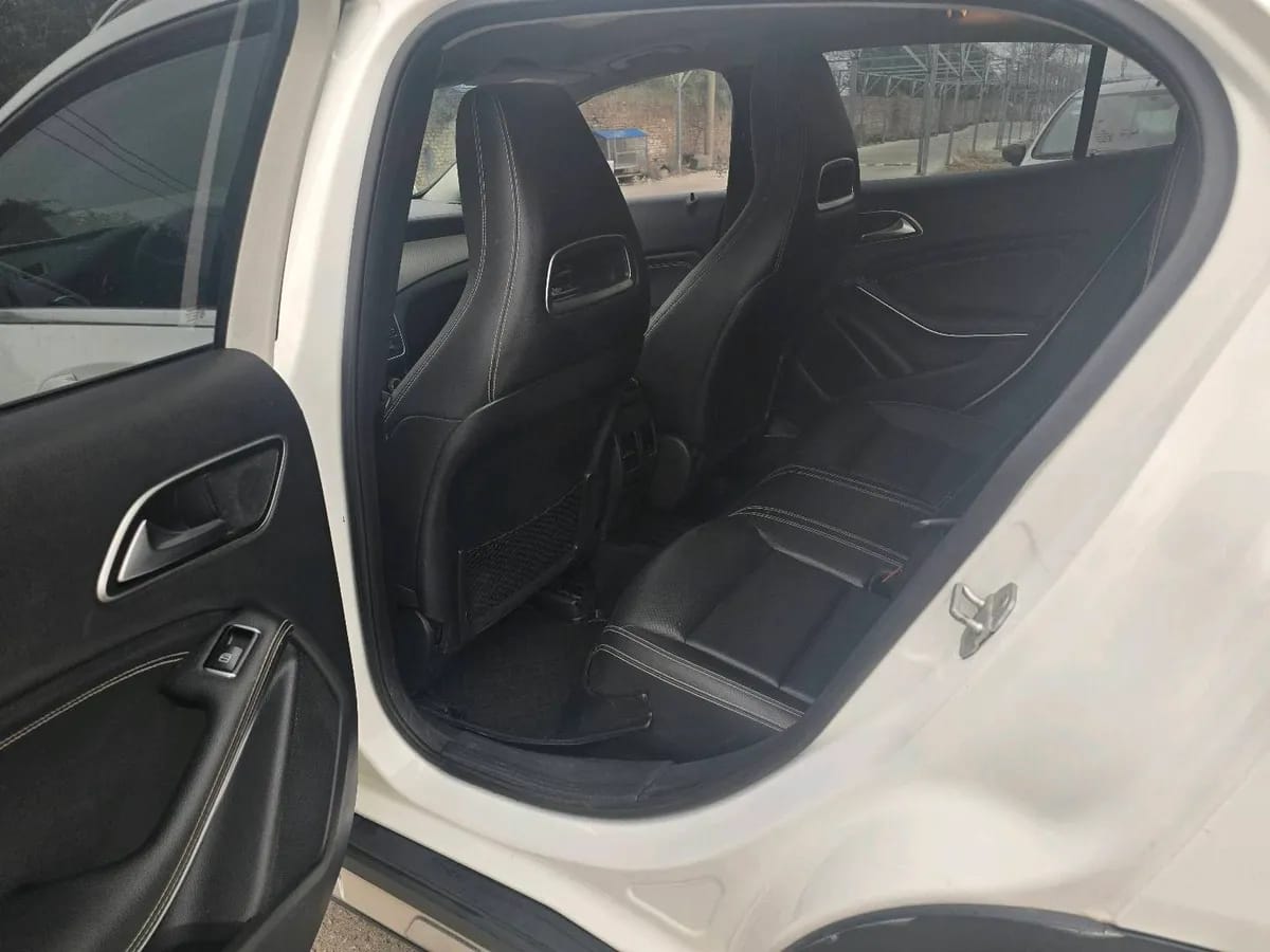 Mercedes-Benz GLA 2016 GLA 200 7