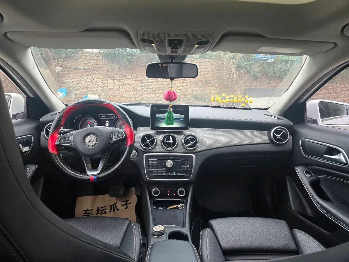 Mercedes-Benz GLA 2016 GLA 200 9