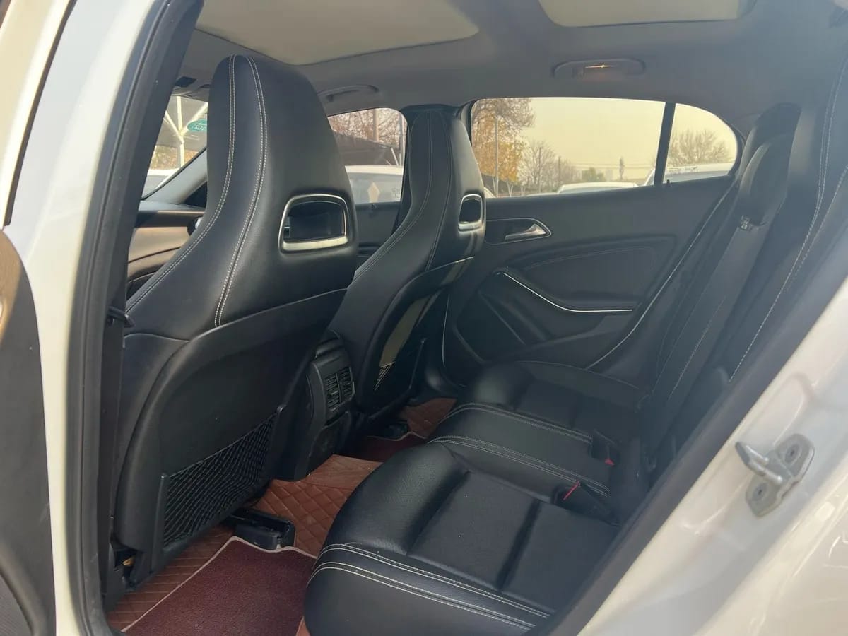 Mercedes-Benz GLA 2017 GLA 200 8