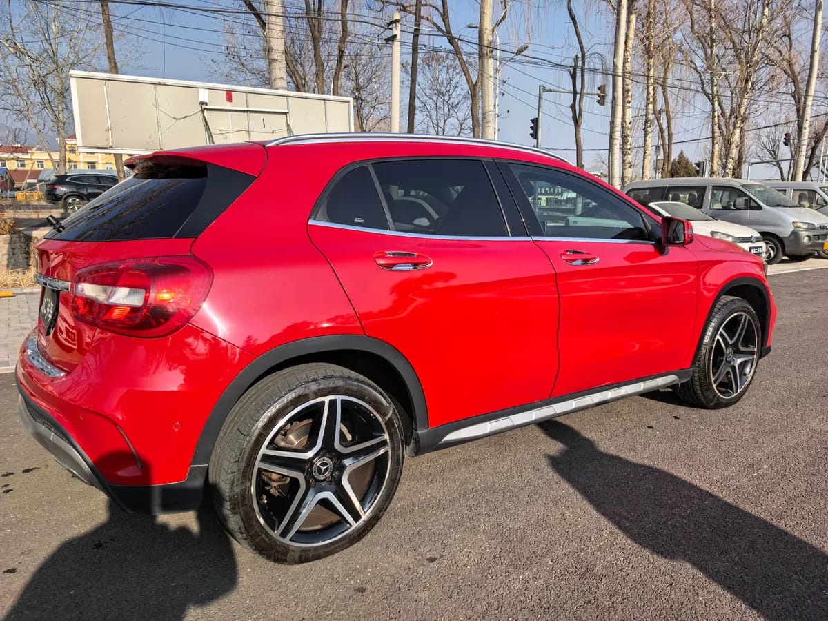 Mercedes-Benz GLA 2018 GLA 200 3