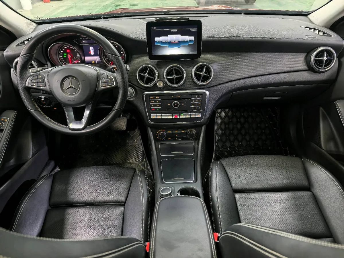 Mercedes-Benz GLA 2018 GLA 220 4MATIC 5