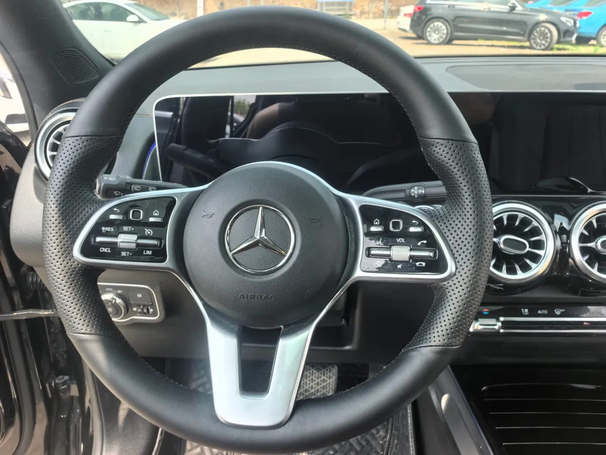 Mercedes-Benz GLB 2020 GLB 180 10