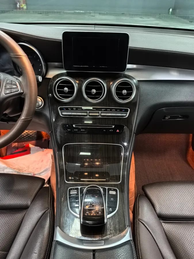 Mercedes-Benz GLC 2016 GLC 260 4MATIC 7