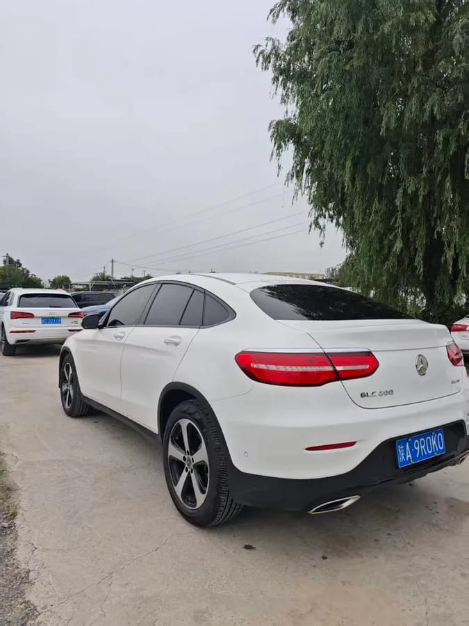Mercedes-Benz GLC 2017 GLC 200 4MATIC SUV 4