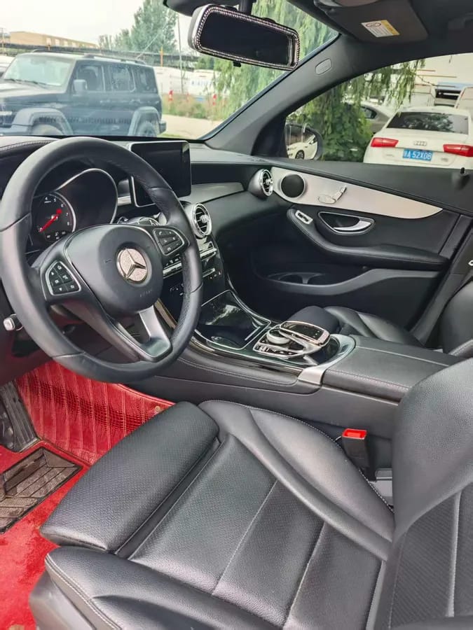 Mercedes-Benz GLC 2017 GLC 200 4MATIC SUV 7