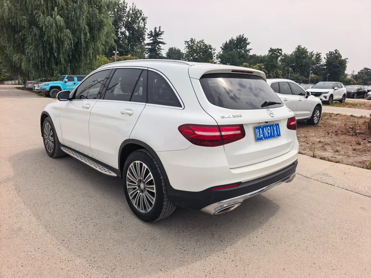 Mercedes-Benz GLC 2017 GLC 200 4MATIC 8