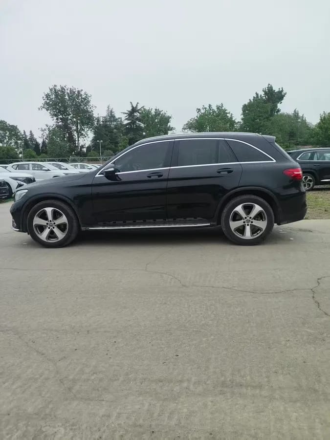 Mercedes-Benz GLC 2017 GLC 260 4MATIC 3