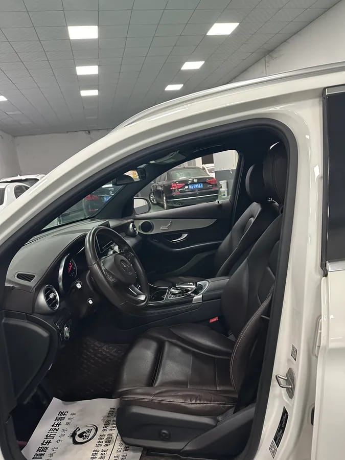 Mercedes-Benz GLC 2018 GLC 200 4MATIC 7