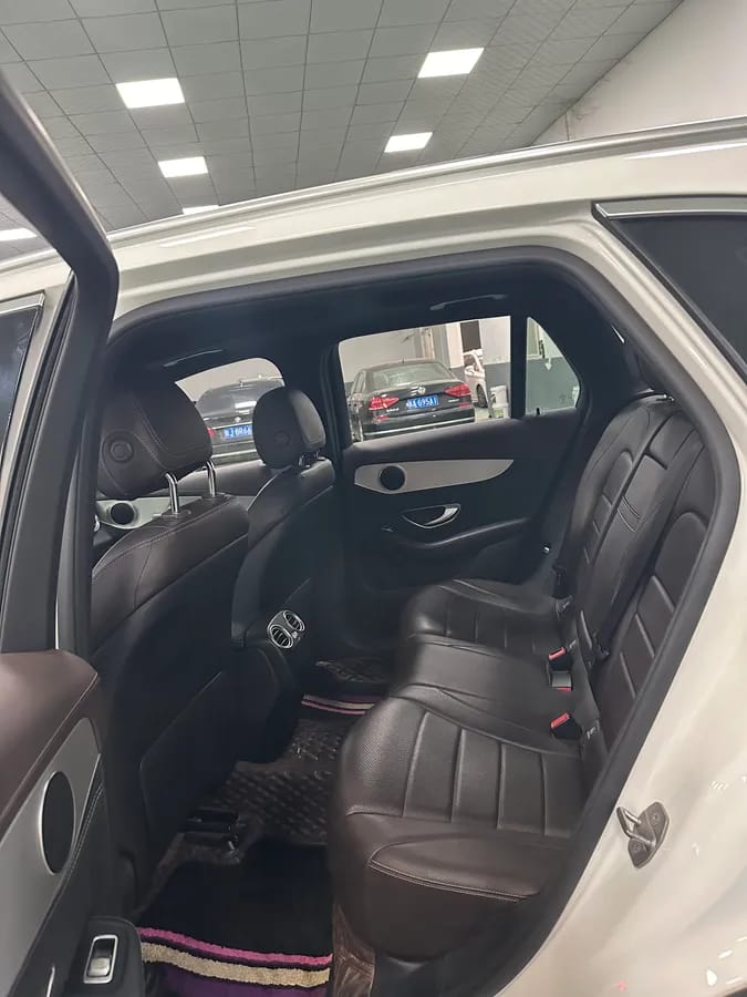 Mercedes-Benz GLC 2018 GLC 200 4MATIC 8