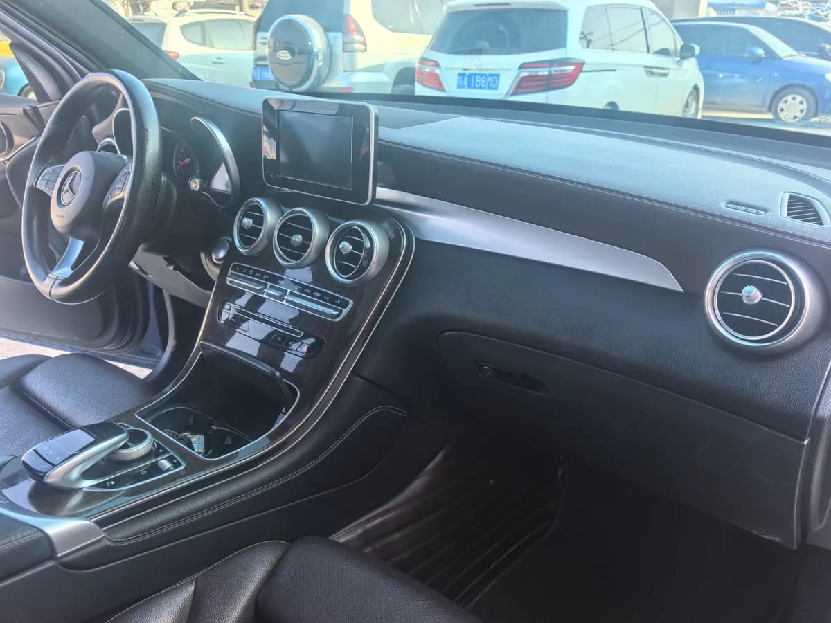 Mercedes-Benz GLC 2018 GLC 260 4MATIC 10