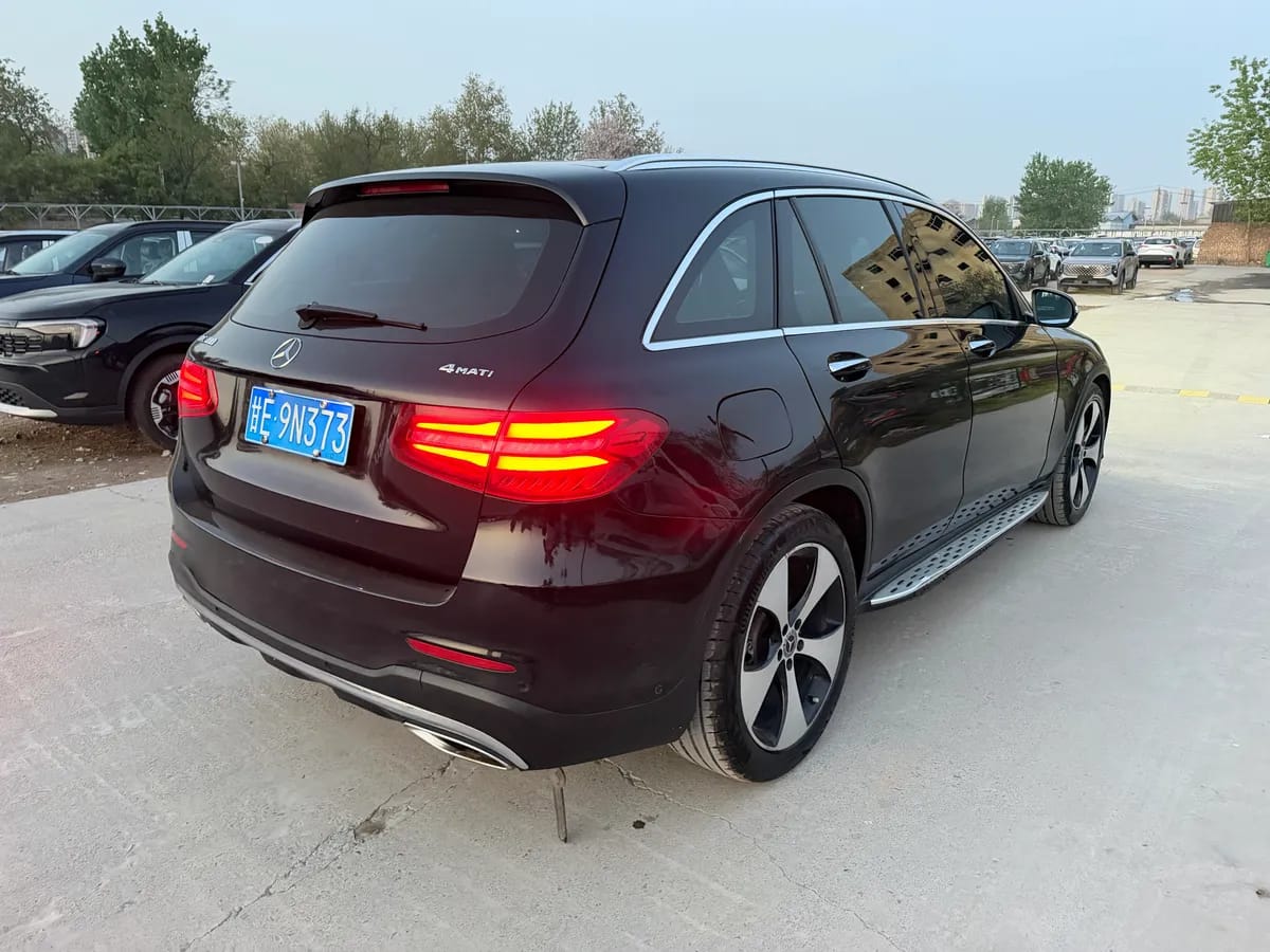 Mercedes-Benz GLC 2018 GLC 300 4MATIC 7