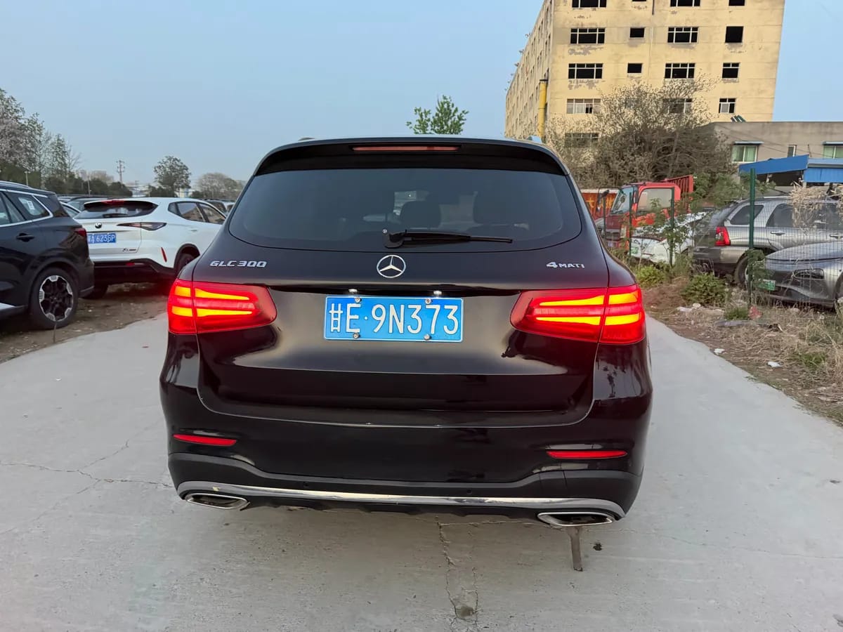Mercedes-Benz GLC 2018 GLC 300 4MATIC 9