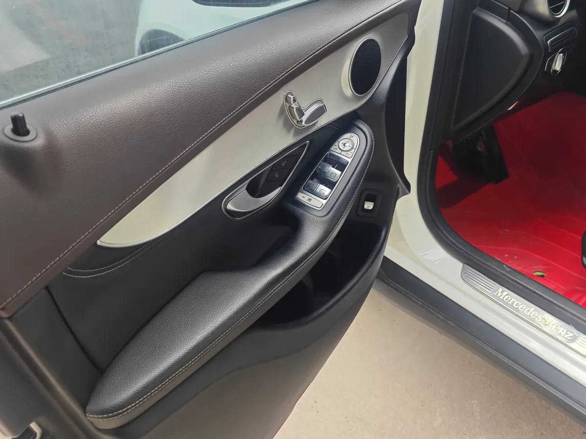 Mercedes-Benz GLC 2019 GLC 200 L 4MATIC 8