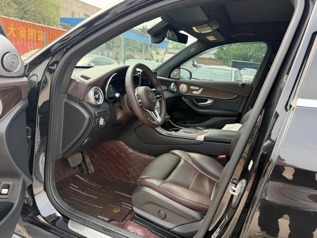 Mercedes-Benz GLC 2020 GLC 300 L 4MATIC 7