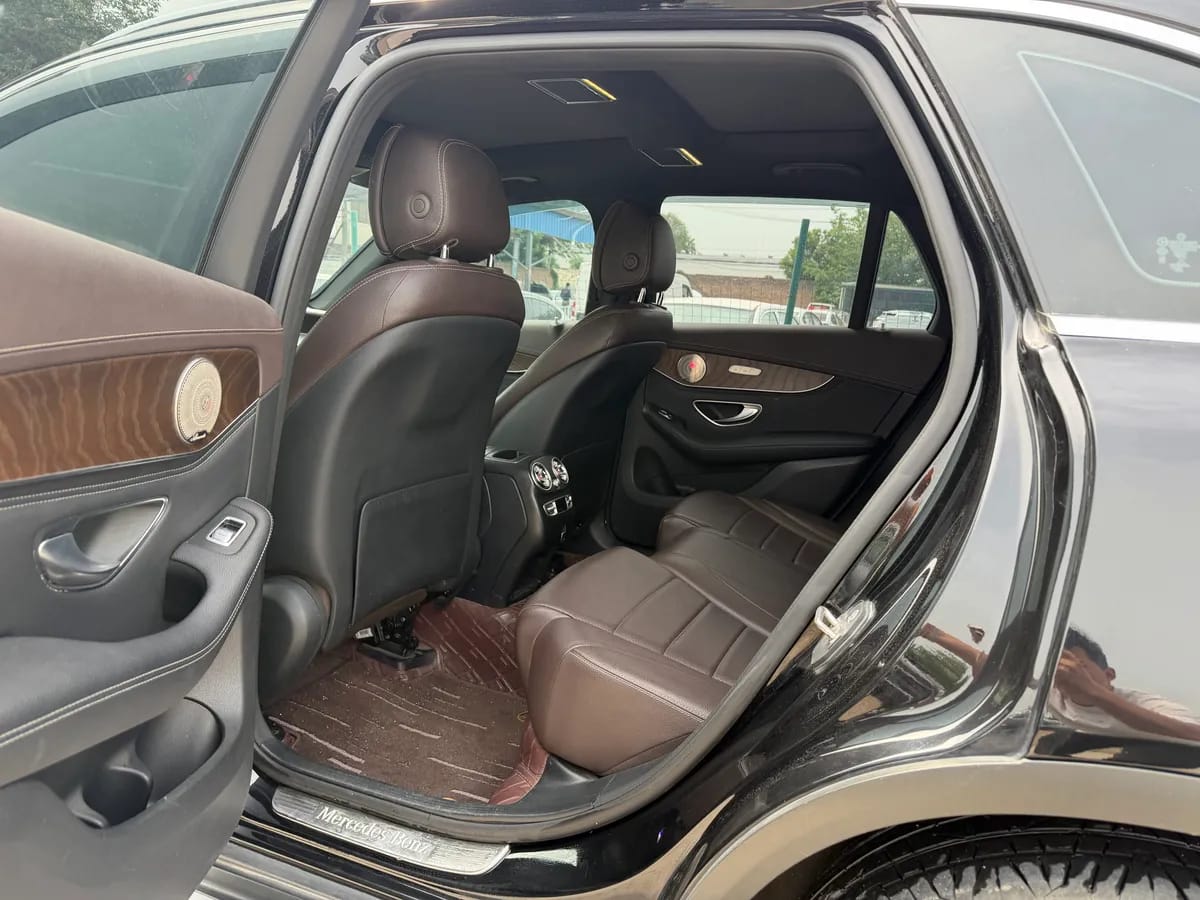 Mercedes-Benz GLC 2020 GLC 300 L 4MATIC 8