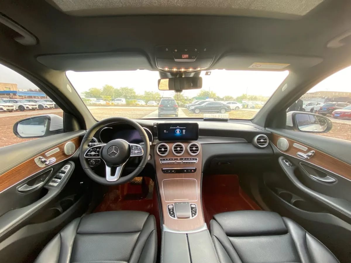 Mercedes-Benz GLC 2021 GLC 300 L 4MATIC 7