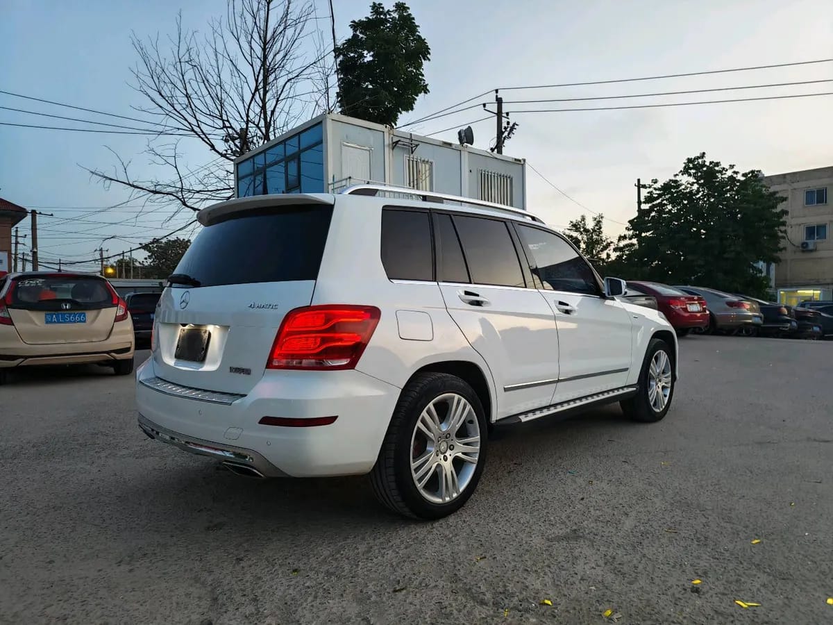 Mercedes-Benz GLK 2015��� GLK 260 4MATIC 9