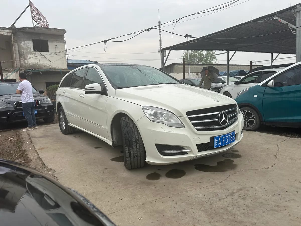 Mercedes-Benz R 2011 R 350 L 4MATIC 3